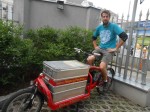 Nick war von Mai 2013 bis September 2015, als fix angestellter Lastenradbote, für Heavy Pedals unterwegs.